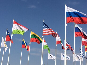 Olimpiai park zászlók 2014 02 24 american rugbier